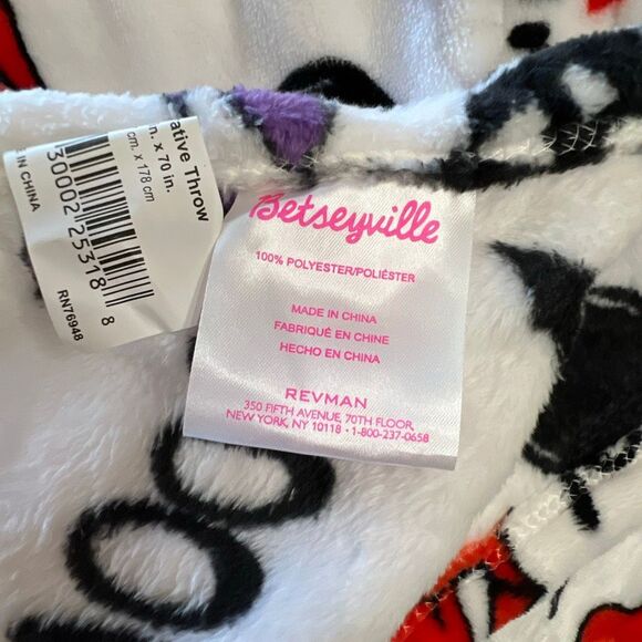 NWT BETSEYVILLE BETSEY JOHNSON Halloween Plush Throw Blanket w/Hanger 50x70 New - Picture 5 of 6